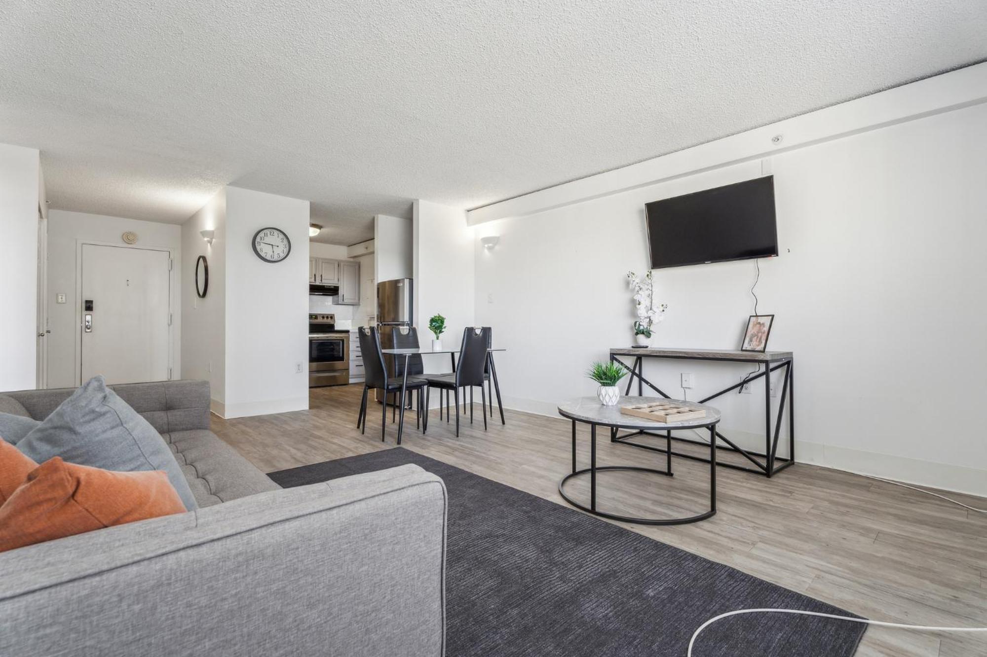 Legacy At Imperial Village 808 I 2 Bed 1 Bath Apartment